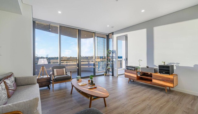 Olympic Park/Excellent view/2Br/By Train/Shopping in Lidcombe