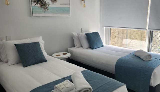 Pacific Surf Absolute Beachfront Apartments in Gold Coast
