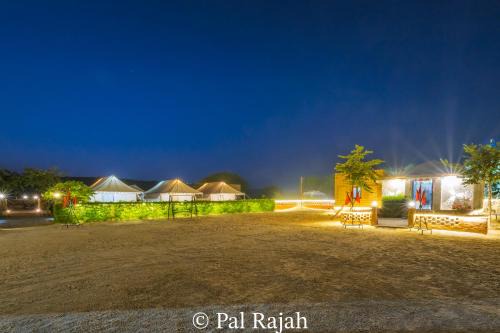 Pal Rajah Desert Camp in Kūri
