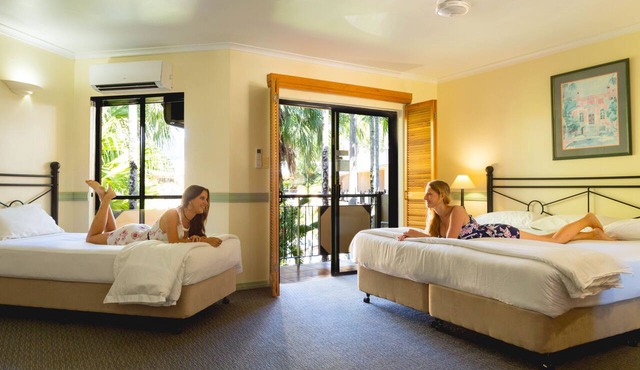 Palm Royale Cairns in Manunda
