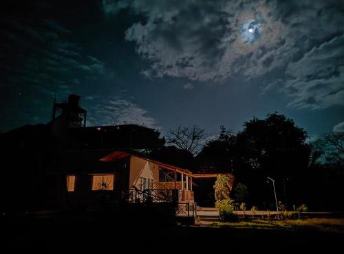 Paradise Farm Alibaug in Bhāweghar