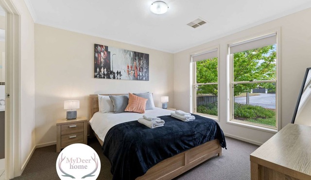 Peaceful 3BR family home Free Wi-Fi Free Parking in Dover Gardens