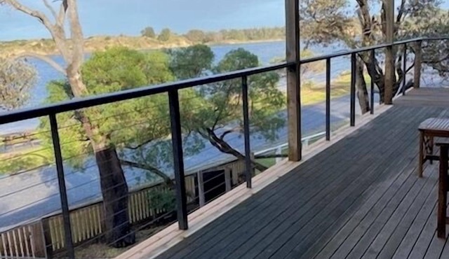 Perfect Waterfront Escape in Marlo | Balcony Views & Nature All Around in Marlo