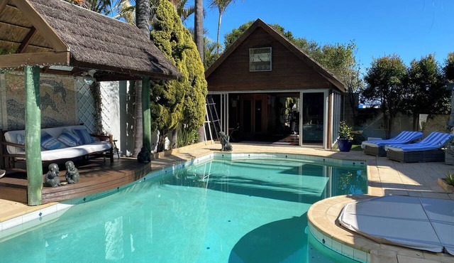 Perth Beach House Trigg near Scarborough Pool Spa Sauna & Ocean Views in Trigg