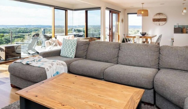 Pet Friendly - Hopewell House with Spa and Golf Course Views in St Andrews Beach