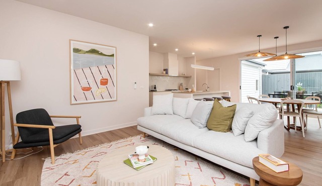 Pet Friendly - Barefoot Beach House McCrae in McCrae