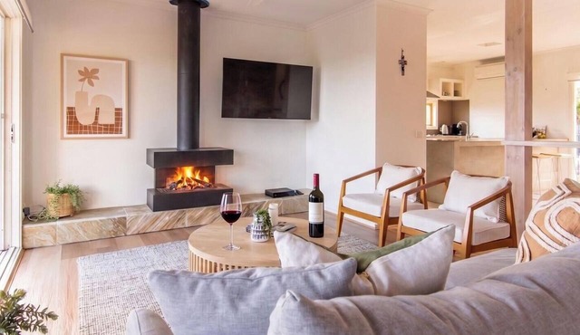 Pet Friendly - The Navigator with heated pool and spa in McCrae
