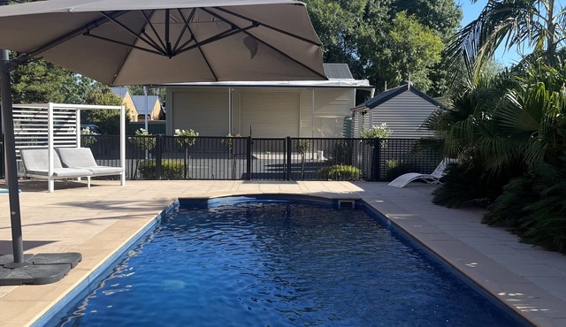 Peyton's Place - Five Bedroom Villa in Tocumwal