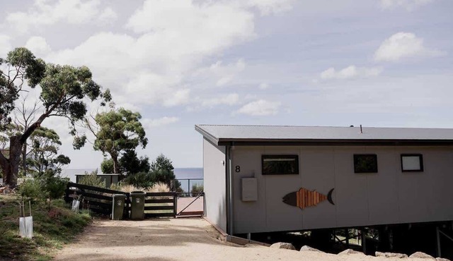 Pod House at Pirates Bay in Eaglehawk Neck