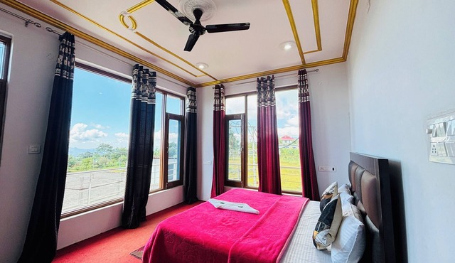 Prafull Hotel