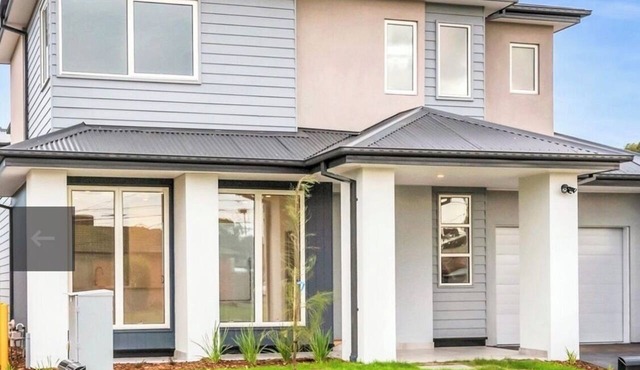 Premium home at Bundoora square next to transport in Bundoora