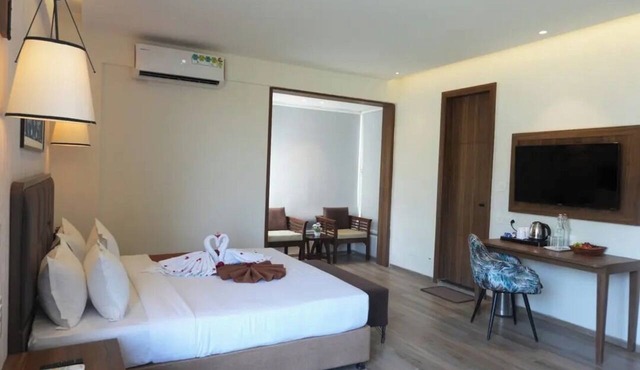 Presidency Club Resort & Spa in Vadodara
