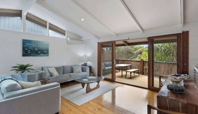Private & Exotic Island Home Close to Beach Access in Cape Woolamai