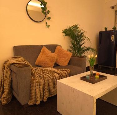 Purple Door - Luxurious 1 BHK