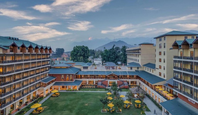 Radisson Collection Hotel & Spa, Riverfront Srinagar
