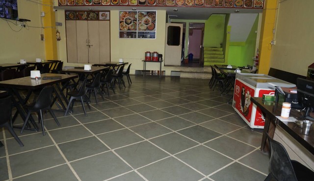 RAJ BHOJ RESTAURANT & HOTAL