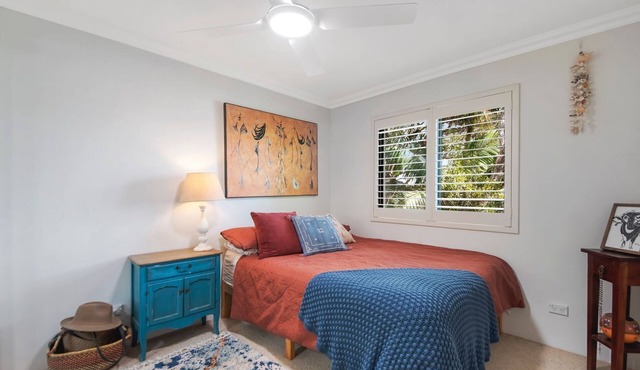 Rest A While directly across from the sand of Narrabeen Beach in Narrabeen