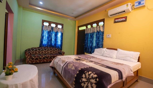 Rhino Cottage Manas By GRB