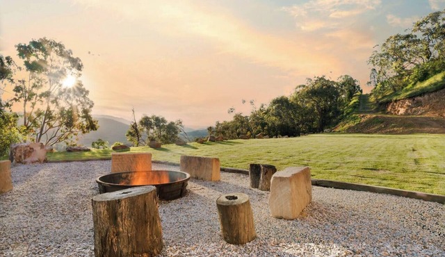 River Stone Mudgee Luxury Eco Estate in the Hills in Riverlea