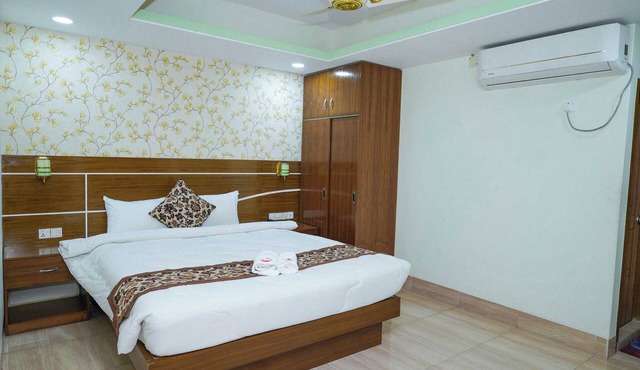 Rochas Hotel & Resort Bogura in Bogra