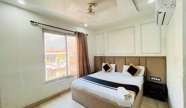 Roomshala Hotel Grand Inn Vaishali Sec 4 in Ghaziabad