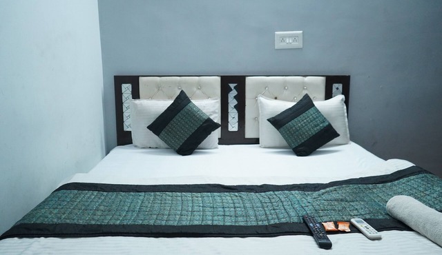 Roomshala Hotel Prince Residency