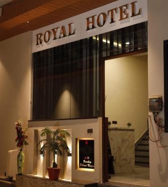 Royal Hotel in Begūn