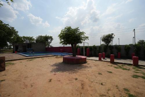 Rupani Dhani Farmhouse by Belmore in Mandkaula