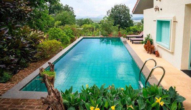 Rustic nature escape with windmill views, Kamshet in Takwa Budrukh