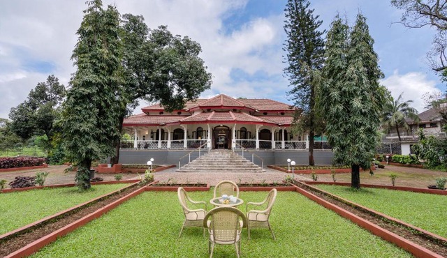 SaffronStays Mosaic - 4BR 100-year-old heritage villa with lawns, porch sit-outs & play area near Lonavala in Khandala