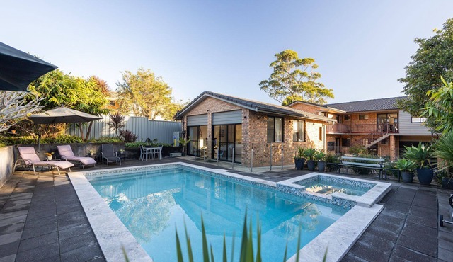 Saltwater Pool House in Narrawallee