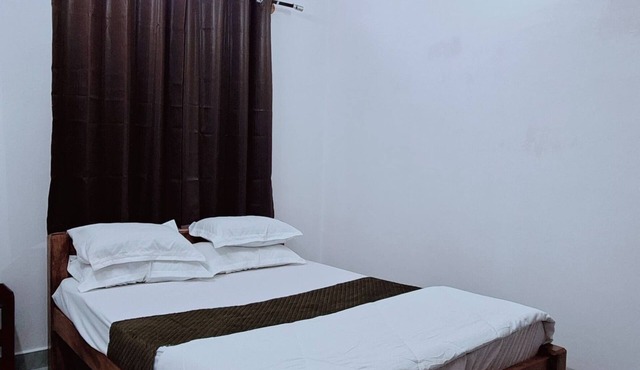 Sapthasiri Holiday Homes-Chandanavana (Non- AC)