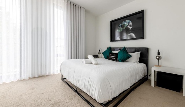 Seaside Bliss - 5 Minutes to Beach - Free Parking in Frankston