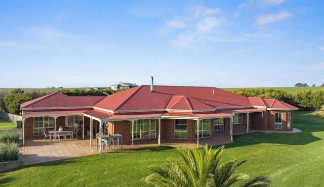 Serene Beach Haven: Sleeps 12 in Ventnor