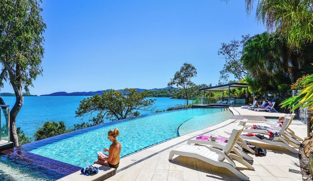 Shorelines 36 - Hamilton Island in Hamilton Island