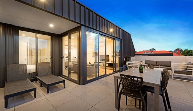 Short Stay 2 Bedroom Premier Manhattan Glen Iris in Glen Iris