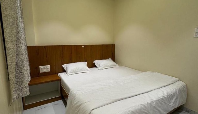 Shree ganesha guest house