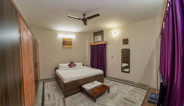 Shri Heritage - Your Home Away From Home. in VARANASI