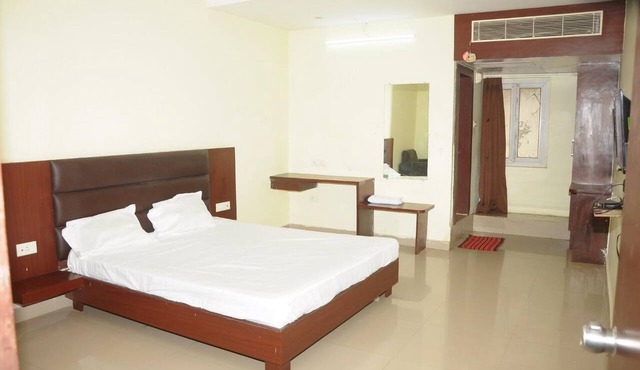 Sistla Athithi Inn in Gudivada