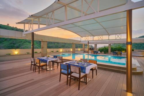 SKK Blu Hotel & Spa in Udaipur