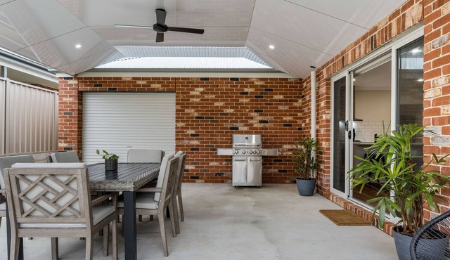 Smiggins Stays - Spacious and Stylish in Thurgoona