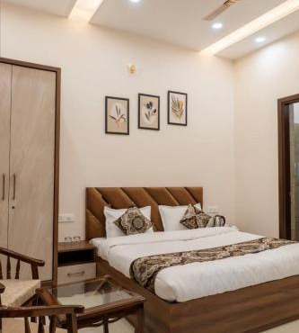 SOLACE INN with Lift near GOLDEN temple in Amritsar