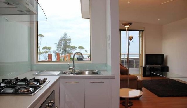 Somers Holiday accommodation with stunning balcony seaviews and private garden in Somers