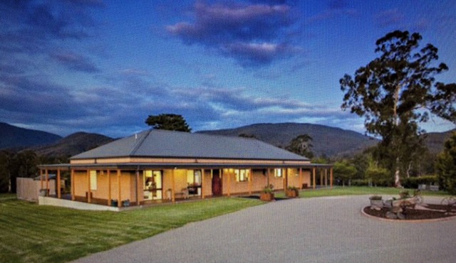 Something for everyone. Exceptional 22 Acre Hobby Farm. Large home, Pool, Spa in Yarra Junction