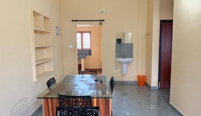 SOUPARNIKA LAKEVIEW HOMESTAY LLP