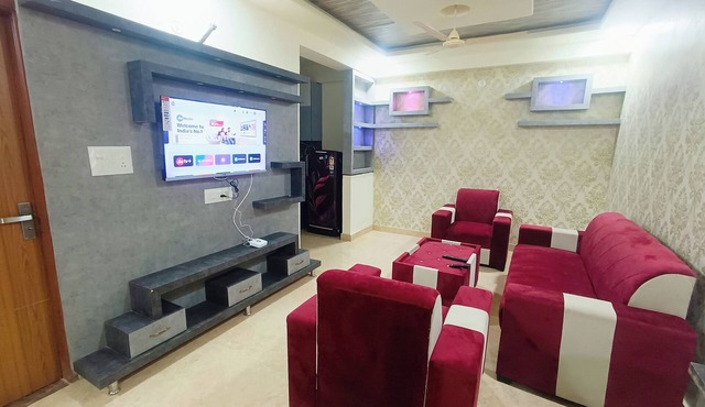 Spacious 3-bedroom condo in beautiful Jaipur with AC comfort in Jaipur