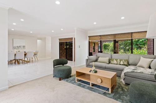 Spacious 4BR Family Home in Sunnybank in Brisbane