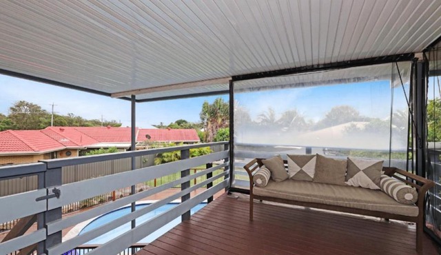 Splash and Relax on Fairway in Woorim