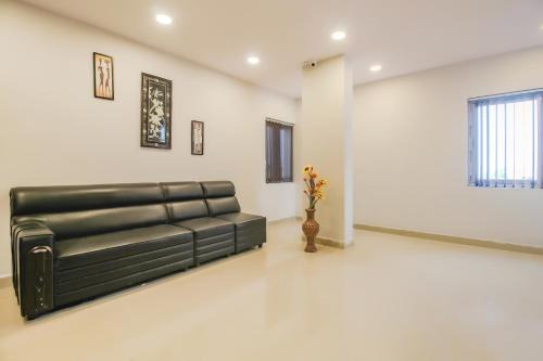 SPOT ON Pnd Complex in Hyderabad
