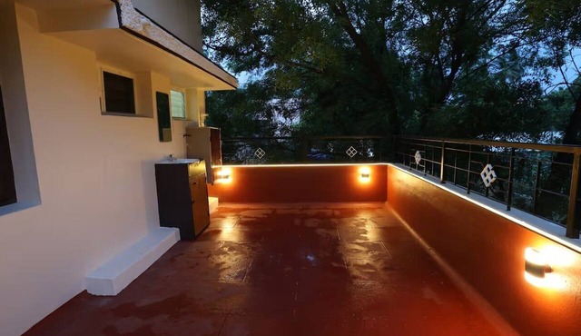 Sri Gokulam Courtyard Home 10min walk to the Temple